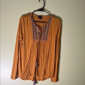 Artesia bohemian Embroidered Mustard Top size medium